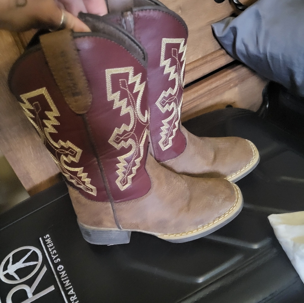 Twister Blake ~ burgundy & brown square toe cowboy boots ~ children's 9